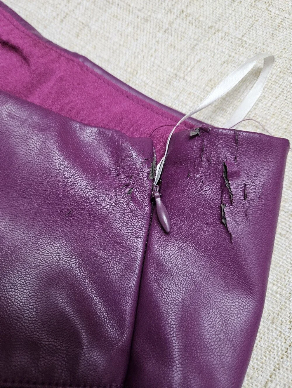 SHEIN Plum Faux Leather Mini Skirt With Museum Shop Beanie Hat